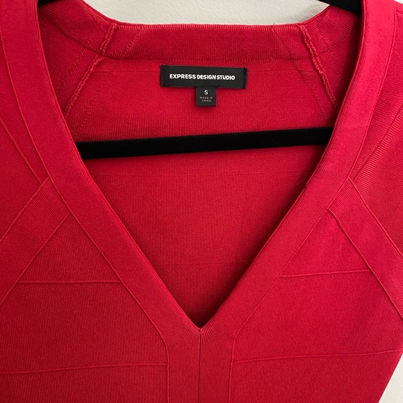 Red bandage dress - Picture 3 of 5